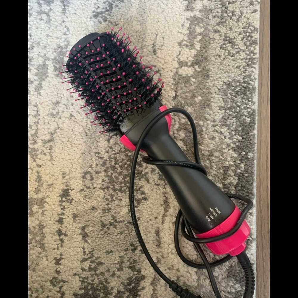 Hair dryer brush
